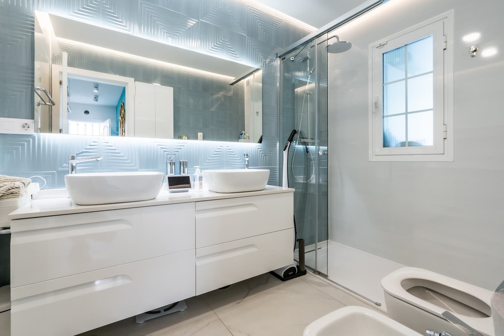 Property gallery — 2